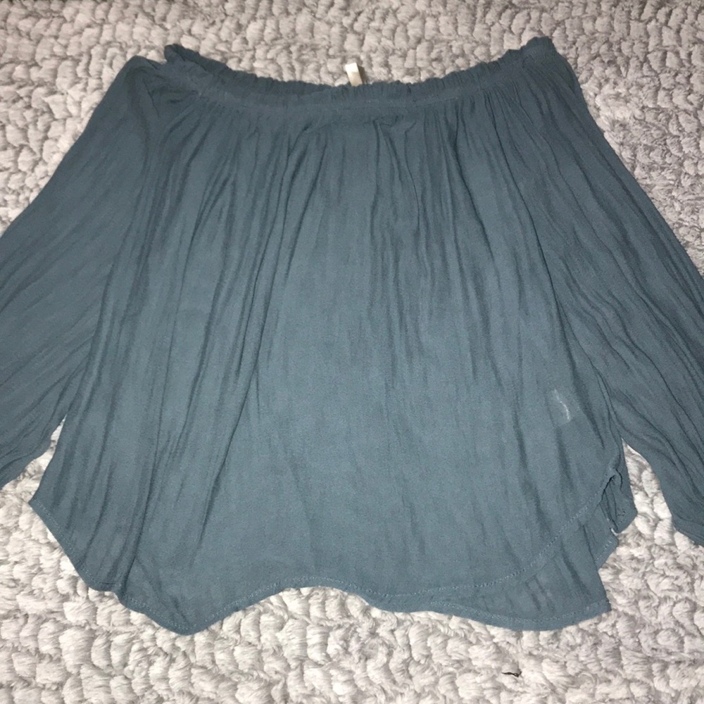 Super pretty off the shoulder top